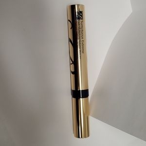 Estee Lauder Sumptous extreme mascara